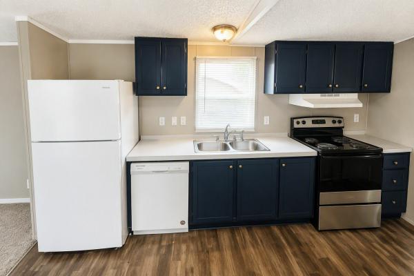 2002 Schult Desert Manor Mobile Home