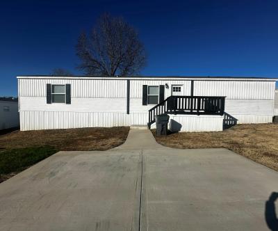 Photo 5 of 8 of home located at 11121 Veterans Memorial Hwy #31 Douglasville, GA 30134