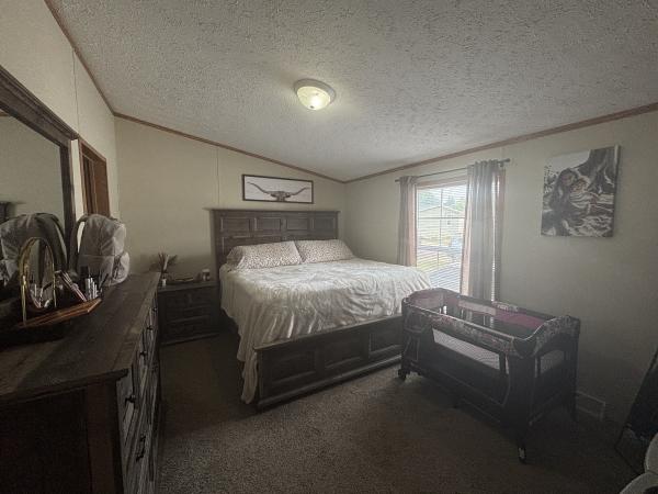 2004 Dutch Park  Home