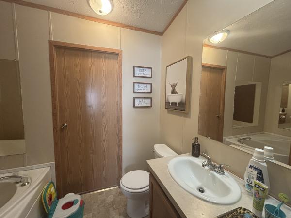 2004 Dutch Park  Home