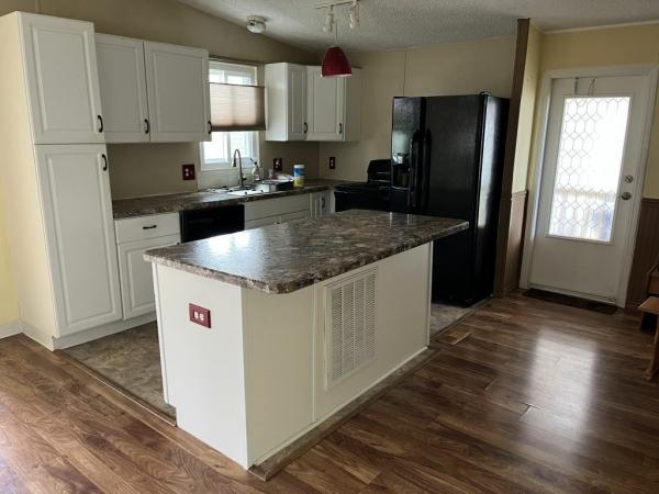 1989 Barr Manufactured Home