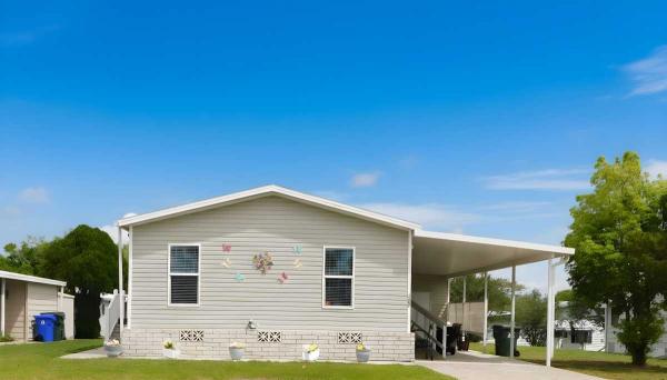 Photo 1 of 2 of home located at 1507 Black Forest Drive Lakeland, FL 33810