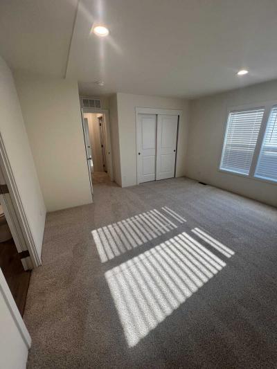 Photo 4 of 22 of home located at 3555 S. Pacific Hwy  Medford, OR 97501