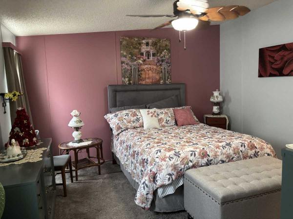 1990 SUNC DOUBLEWIDE Mobile Home