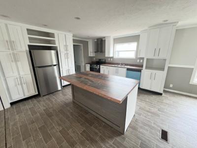 Photo 3 of 16 of home located at 16071 Old Greensboro Road Moundville, AL 35474
