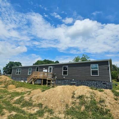 Photo 2 of 18 of home located at 516 Tank Branch Rd Beckley, WV 25801