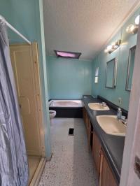 1988 Brookwood Manufactured Home
