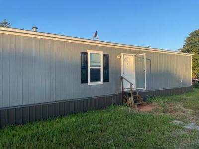 Mobile Home at 283491 E 1610 Rd Marlow, OK 73055