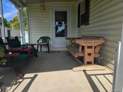 Photo 2 of 21 of home located at 211 Pinewood Dr White Lake, MI 48386
