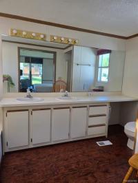 1990 Manufactured Home