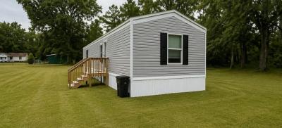 Photo 2 of 3 of home located at 1041 Underwood Ln Soperton, GA 30457