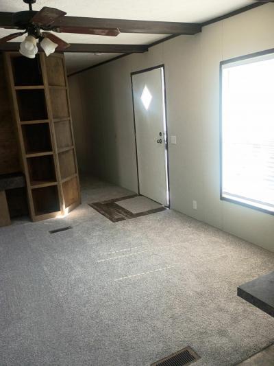 Photo 4 of 15 of home located at 25898 I-30 Frontage Rd Bryant, AR 72022