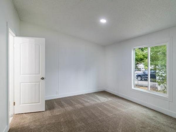 2004 FLEETWOOD Manufactured Home