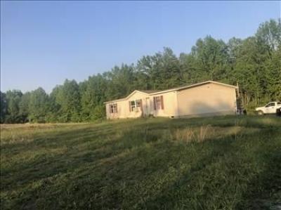 Mobile Home at 406B Moore Link Rd Portland, TN 37148
