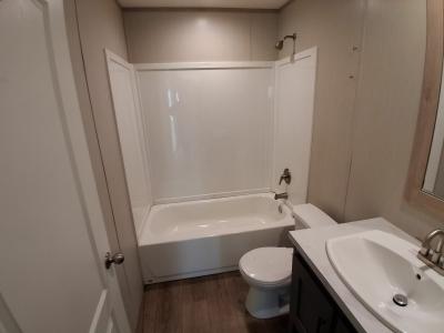 Photo 4 of 13 of home located at 86 Cannon Ln Knollwood, TX 75092
