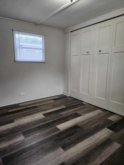 Photo 5 of 6 of home located at 108 Lancelot  Pl, #29 Lansing, MI 48906