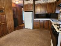 1985 Victorian Manufactured Home
