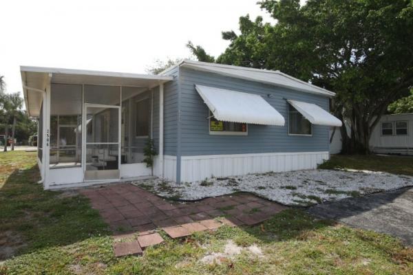 1972 SHEB Manufactured Home