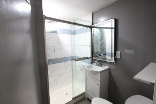 1972 SHEB Manufactured Home