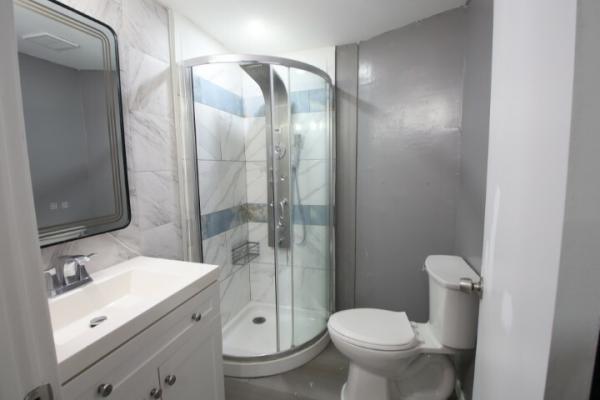 1972 SHEB Manufactured Home