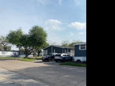 Photo 4 of 11 of home located at 3502 Darlinghurst Houston, TX 77045