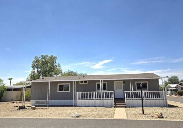 1986 WOODRIDGE Mobile Home For Sale