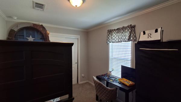 2019 Champion HMMT Mobile Home