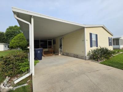 Photo 2 of 20 of home located at 405 Seneca Drive Auburndale, FL 33823