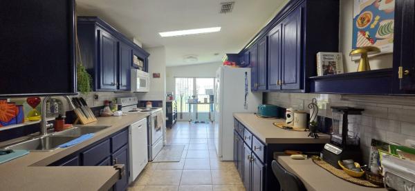 2005 CLASSIC Mobile Home