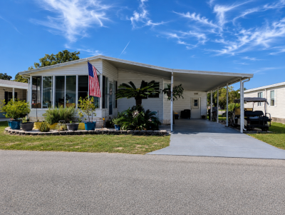 Mobile Home at 8904 W Forest View Drive Homosassa, FL 34448