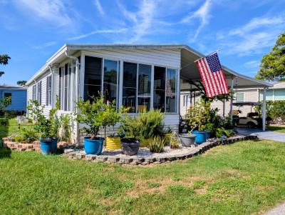 Photo 3 of 23 of home located at 8904 W Forest View Drive Homosassa, FL 34448