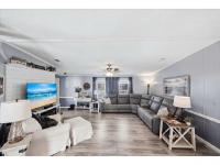 1987 Glenbrook Manufactured Home