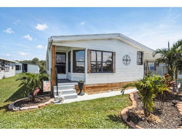 1987 Glenbrook Manufactured Home