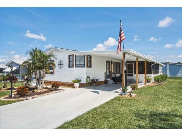 1987 Glenbrook Manufactured Home