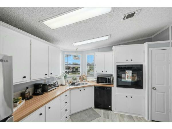 1987 Glenbrook Manufactured Home