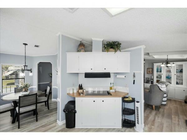 1987 Glenbrook Manufactured Home