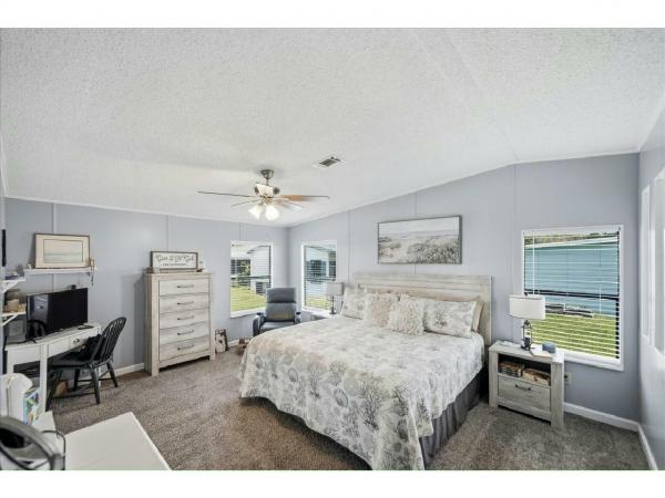 1987 Glenbrook Manufactured Home