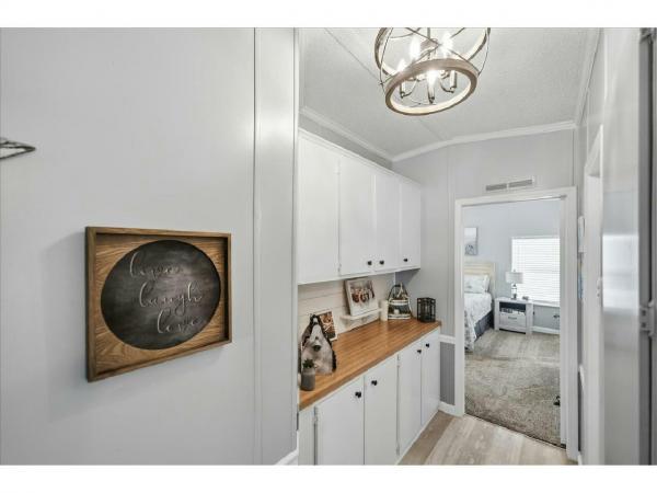 1987 Glenbrook Manufactured Home