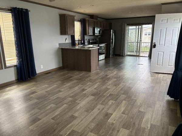 2022 Dutch Diamond II mobile Home