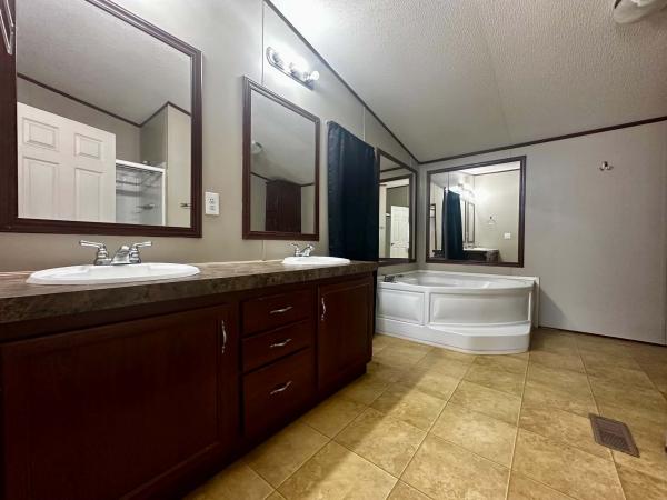 2009 Fleetwood Carriage Hill 4653C Mobile Home