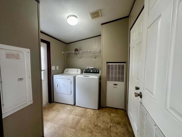 2009 Fleetwood Carriage Hill 4653C Mobile Home