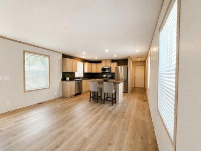Photo 4 of 18 of home located at 52436 Winston Court #209 Chesterfield, MI 48051