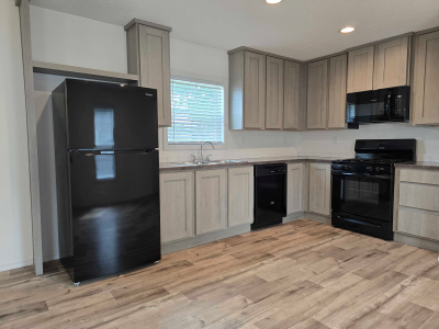 Photo 4 of 8 of home located at 323 Bedford Boulevard #323B Bismarck, ND 58504