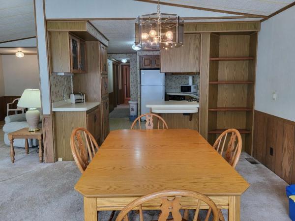 1987 Parkwood Riverside Mobile Home