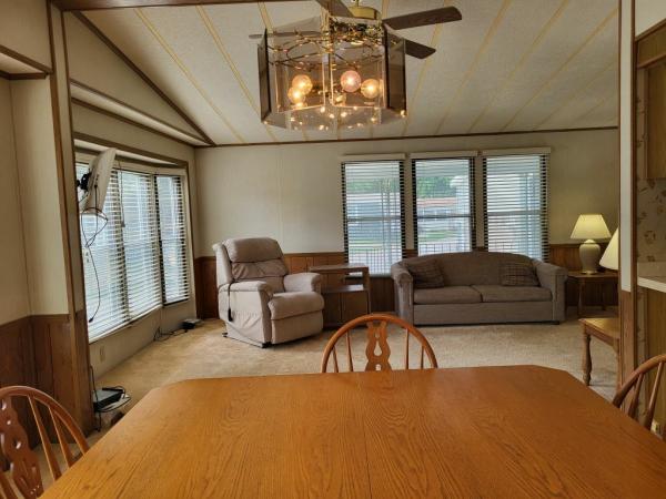 1987 Parkwood Riverside Mobile Home