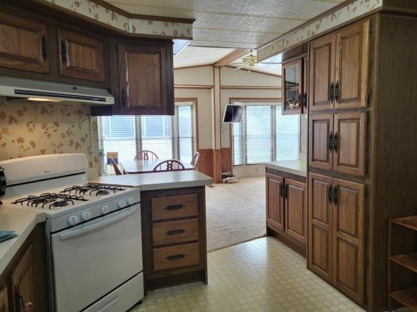 1987 Parkwood Riverside Mobile Home