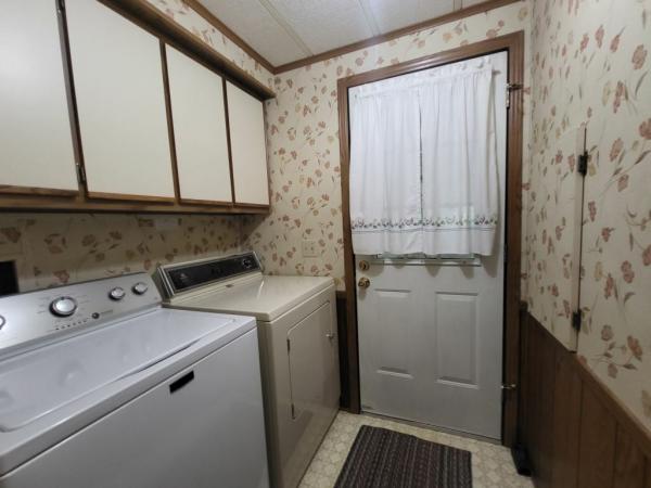 1987 Parkwood Riverside Mobile Home