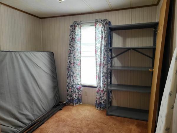 1987 Parkwood Riverside Mobile Home