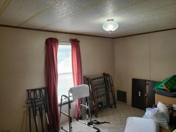 1987 Parkwood Riverside Mobile Home