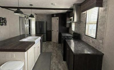 Mobile Home at 57598 Fuller Ct Lot 418 Lenox, MI 48048